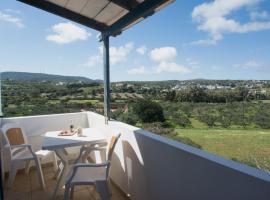 Contaratos Holiday Lettings 3, hotel conveniente a Livadi