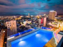 Central Hotel & Spa Danang
