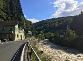 Large Family Holiday Home Siren Stays, cheap hotel in Leoben