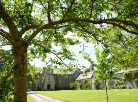 Dartington Hall, romantični hotel u gradu Totnes