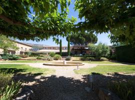 Mercure Aix-En-Provence Sainte-Victoire, hotel with pools in Châteauneuf-le-Rouge