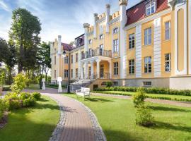 Relais & Châteaux Hotel Quadrille - Adults Only, hotell i Gdynia