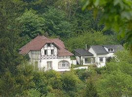 La Dependance de la Villa des Oiseaux - La Petite Pierre, familjehotell i La Petite-Pierre