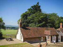 Cowdray Lodge、ミッドハーストのホテル