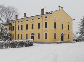 Agriturismo Boaria Bassa, מלון זול בCastel dʼArio