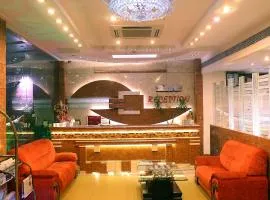 Taj Inn Hotel