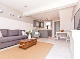 Bournecoast - Coastguard Cottage - Sea View - Garden - Hot Tub - HB6098