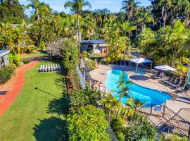 Korora Bay Village Resort, hotel with jacuzzis in Coffs Harbour