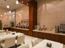 Jinjiang Inn Select Chifeng Railway Station, hotel in Chifeng