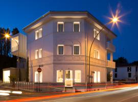 Ai Bastioni Boutique Hotel, guest house in Treviso