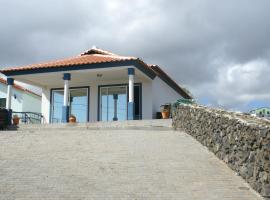 Water front view, vacation home in Angra do Heroísmo