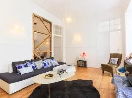Lisbon Secret & Charming Baixa 4 bedroom apartment