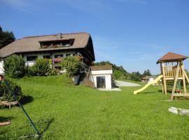 Bauernhof Strumegg, ferme à Hof bei Salzburg