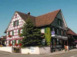 Hotel Garni Sonne, hotel v mestu Münsterlingen