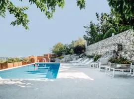 Villa Rosebud