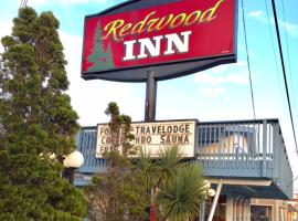 Redwood Inn, hotel cerca de Aeropuerto Jack McNamara - CEC, 