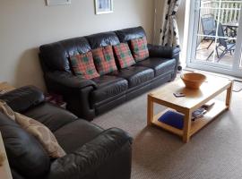 Apartment 3, Pheonix Flats.: Portree şehrinde bir otel