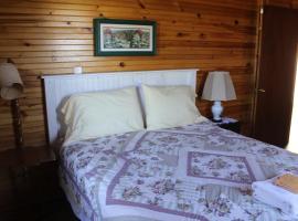 Chalets Grand Pre Cottages, hotel in North Rustico