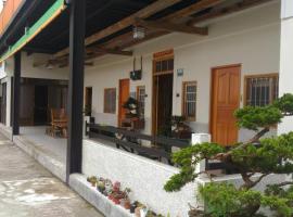 Legendary Bed and Breakfast, sewaan penginapan di Fenchihu