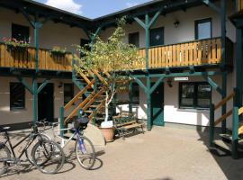 Pension zum Yachthafen, Hotel in Waren (Müritz)