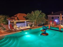 Apartment Zeljana, hotel i Slatine