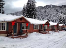 Three Bears Lodge, ski resort in Red River