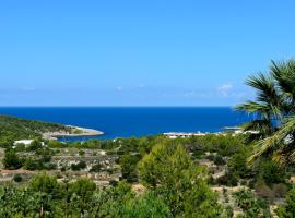 Villa Sa Descuberta, cabaña o casa de campo en Portinatx