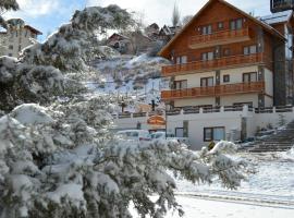 Hotel Chalet Valluga, hotell i Farellones