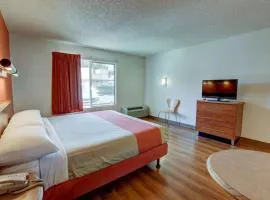 Motel 6-Santa Ana, CA - Irvine - Orange County Airport