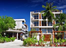 Velana Beach Hotel Maldives, pensionat i Maafushi