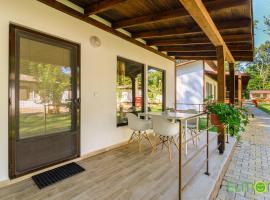 Elmona Villas, ξενοδοχείο σε Kamchia