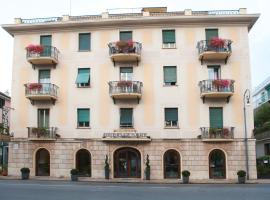 Hotel Giulio Cesare, hotel en Rapallo