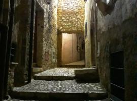 Antico Oratorio dei Razza, hotel en Sermoneta