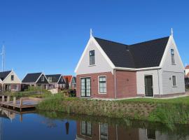 Luxurious Water Villa, hotel v mestu Uitdam