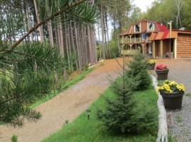 La maison sous les arbres, hotel near Mauricie National Park, Saint Roch de Mekinac