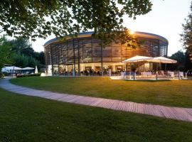 Inverigo Hotel, hotel em Inverigo