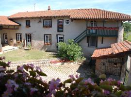 Chez Jacotte et Elia, hotel Saint-Galmier-ben