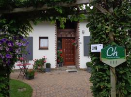 Le Chant du Merle – hotel w mieście Neufchâteau