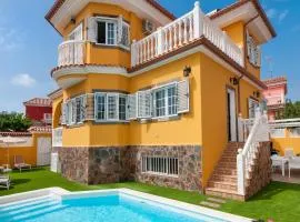 Sonnenland Q10 by VillaGranCanaria