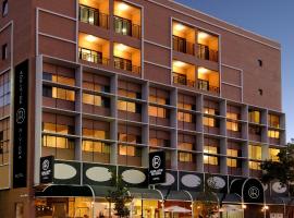 Adelaide Riviera Hotel, accommodation in Adelaide