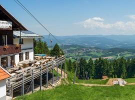 Berggasthof Hochpröller, hotel in Sankt Englmar