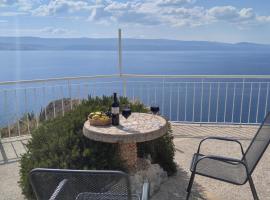 Apartments Doris & Petra, hotell sihtkohas Lokva Rogoznica