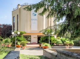 Excel Hotel Roma Ciampino، فندق في مارينو