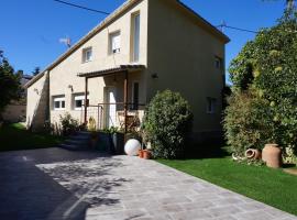 La Casita de Mani, hotel cerca de Piornal, Cercedilla