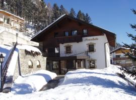 Haus Sonnleite, hotel en Trins