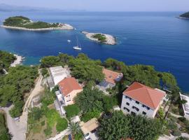 Stermasi Apartments, family hotel in Saplunara