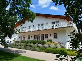 Reiterhof und Pension Eichenhof, guest house in Haiger