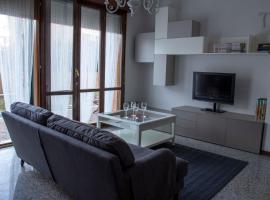 Il covo di Gio' apartament, hotell sihtkohas Modena huviväärsuse Messikeskus Modena Fiere lähedal