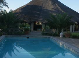 Xain Quaz Camp, hotel with pools in Gobabis