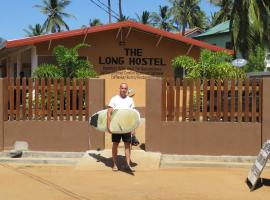 The Long Hostel, hotel di Arugam Bay